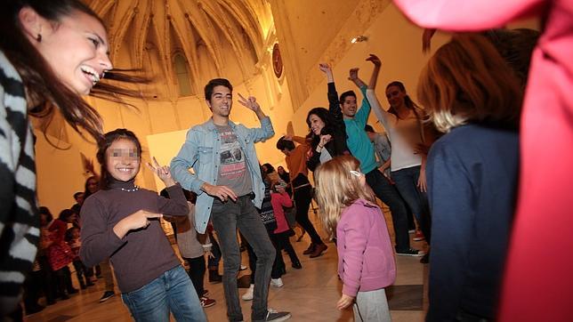 El Centro Andaluz de Danza realiz� un �flashmob�