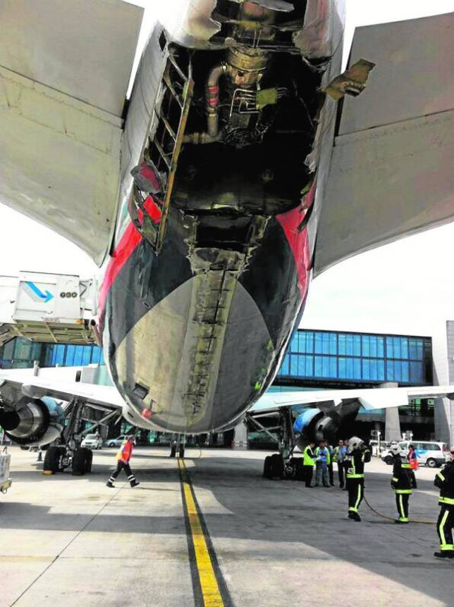 Así quedó el avión de Aeroméxico cuya cola, al despegar, chocó con la