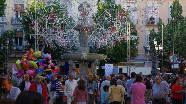 Corpus infantil en la Plaza de Bib-Rambla 