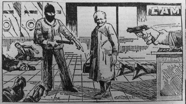 Reproducción de la escena que se produjo durante el atraco. La anciana, de pie frente a los atracadores