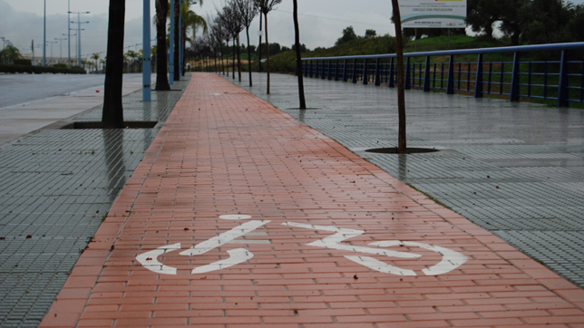Resultado de imagen de DOS HERMANAS BICI