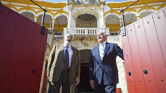 Eduardo Canorea y Ram�n Valencia