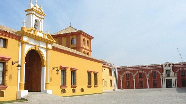 El hotel de cinco estrellas Hacienda La Boticaria est� ubicado en Alcal� de Guada�ra