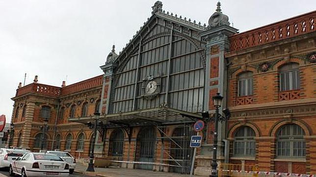 Antigua estaci�n de tren de Almer�a que no tiene uso ferroviario