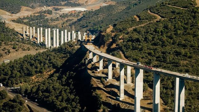 El nuevo paso por Despe�aperros fue la �ltima gran obra financiada por Fomento en Ja�n