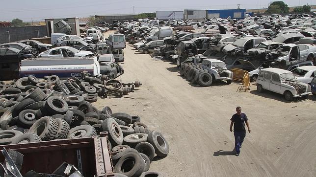 El coche multado llevaba a�os en el desguace