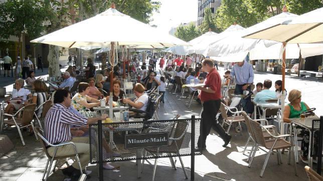 Terrazas en el bulevar del Gran Capit�n, una de las zonas m�s pobladas