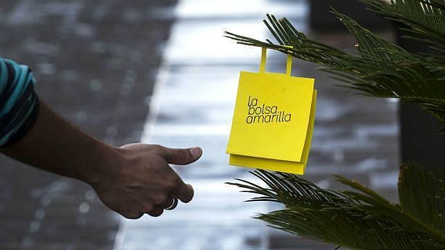 Una bolsa amarilla para promover la lectura