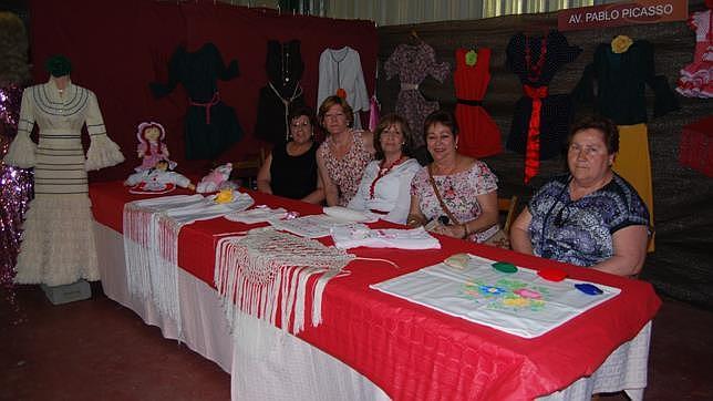 Más de una veintena de asociaciones participan en la XI Verbena Popular
