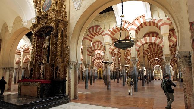 Imagen del interior del templo diocesano