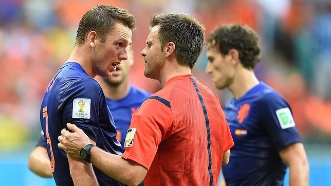 Los árbitros, muy cuestionados tras los primeros partidos Los árbitros, muy cuestionados tras los primeros partidos