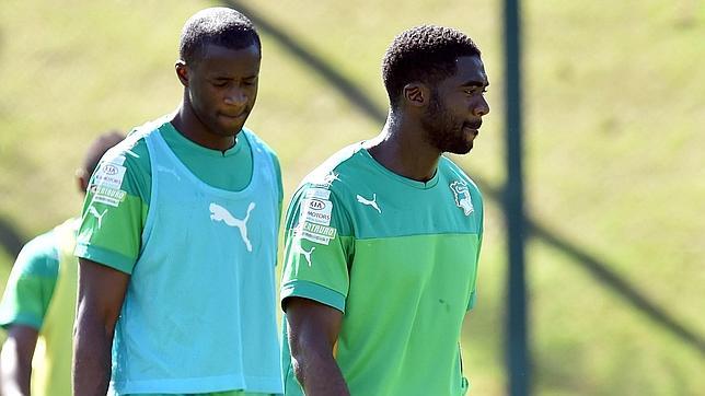 Kolo y Yaya Touré abandonan el Mundial de Brasil por la muerte de su hermano Kolo y Yaya Touré abandonan el Mundial de Brasil por la muerte de su hermano