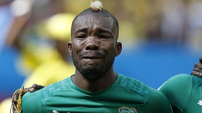 Las lágrimas de Serey Die en el Mundial y el falso rumor que ha triunfado en Twitter Las lágrimas de Serey Die en el Mundial y el falso rumor que ha triunfado en Twitter
