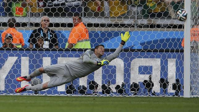 Brasil se salva de un drama nacional en la tanda de penaltis Brasil se salva de un drama nacional en la tanda de penaltis
