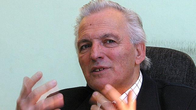 Juan de Dios Ram�rez Heredia, presidente de la Uni�n Roman� Espa�ola