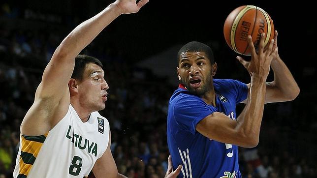 Batum y Diaw dan el bronce a Francia