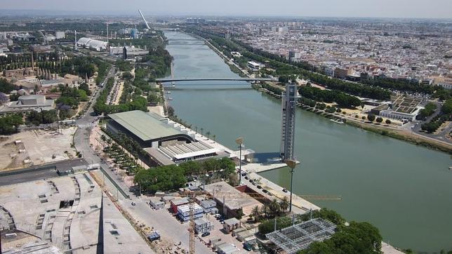 Vista de la d�rsena del r�o Guadalquivir