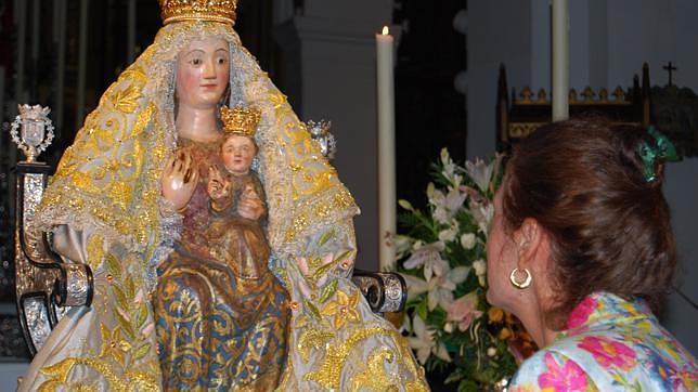 Un acuerdo plenario de 1964 designa a la Virgen de Valme como «co-patrona» de Dos Hermanas