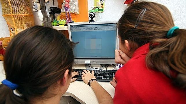 Las jóvenes mandaban las fotos engañadas