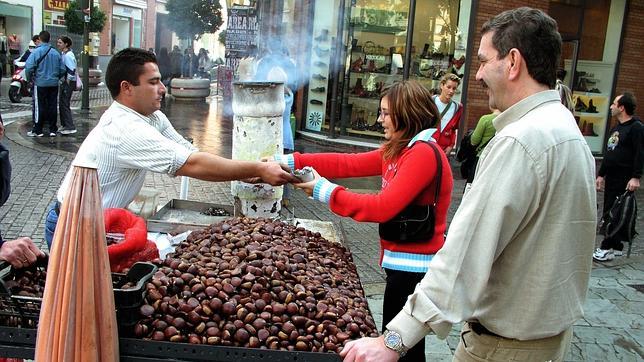 Puesto de castañas asadas en la Campana