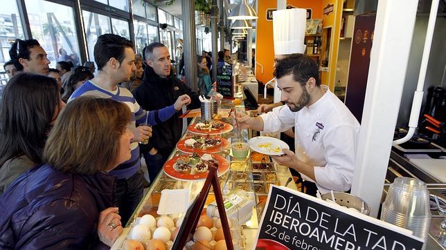 La salmoreteca, uno de los puestos ms populares de Mercado Victoria