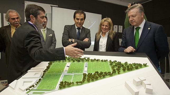 Presentaci�n de la maqueta de la Ciudad Deportiva del C�rdoba CF 
