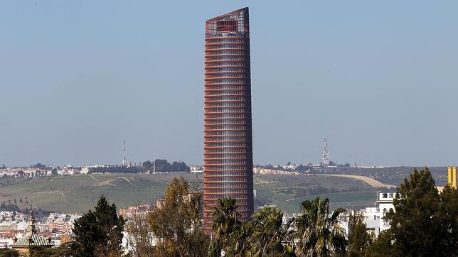 La Torre Pelli es el edificio m�s alto de Andaluc�a con 178 metros