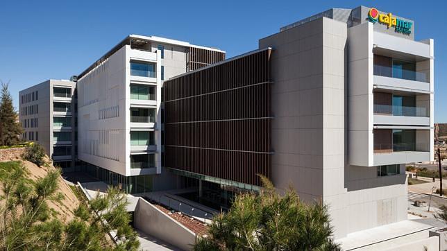 Exterior del nuevo edificio de Cajamar, situado en el PITA