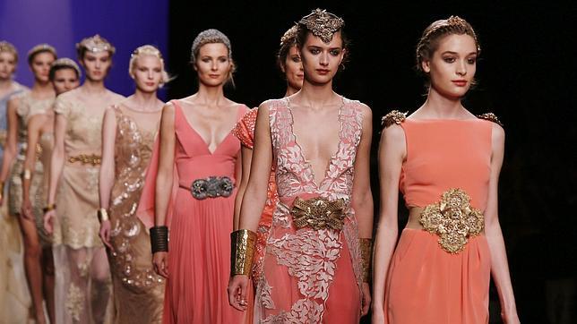 Modelos con las creaciones de Matilde Cano