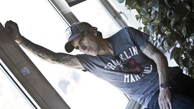 Mikel Erentxun presenta su nuevo disco, �Corazones�