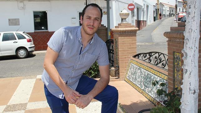 El cantante olivare�o �scar Calder�n