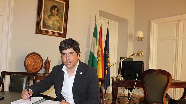 Imagen del nuevo alcalde de Montilla, Rafael Llamas