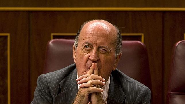 Juan Manuel Albendea, en su esca�o del Congreso