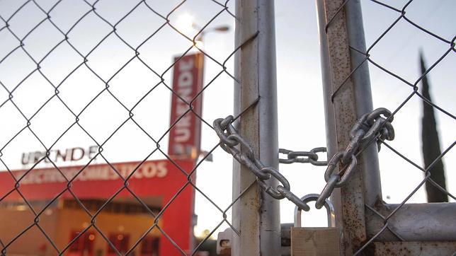 Tienda de Urende Aeropuerto, cerrada durante la crisis de la empresa