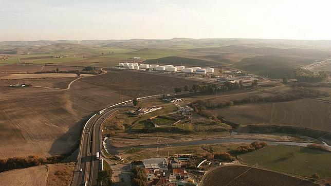 Terrenos de la finca El �lamo Viejo, frente a los dep�sitos de CLH