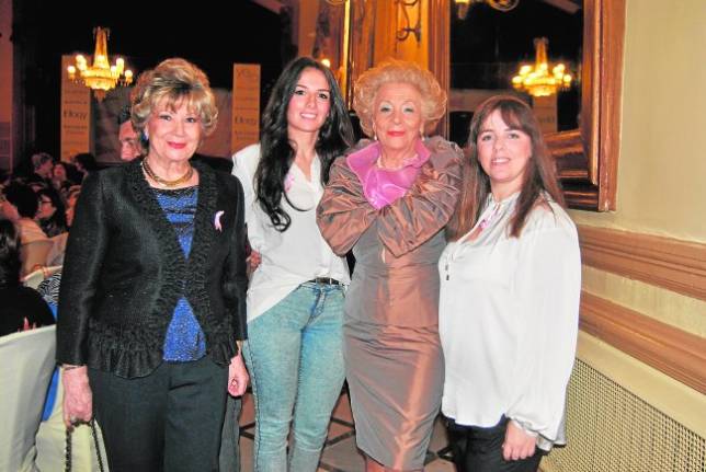 Deli Bot�, Cristina Abad, Chelo Quevedo y Mercedes Garc�a en el Sal�n Liceo del C�rculo