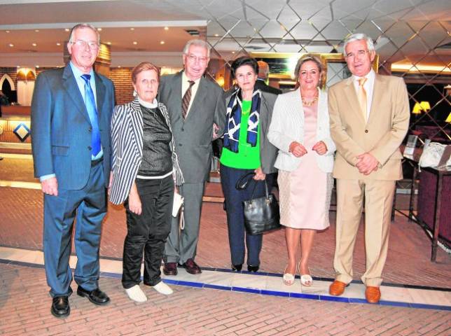 Pepe Quintero, Chelo Hurtado, Juan Eisman, Carmen Bravo, Amparo Enr�quez y Manuel Linares