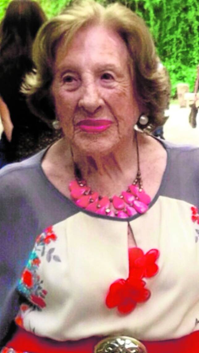 GUADALUPE GONZ�LEZ-HONTORIA Y ALLENDESALAZAR naci� el 25 de enero de 1921 en Madrid, donde ha muerto el 26 de octubre de 2014. Fue premio Henry Ford 1997 a la conservaci�n del patrimonio.