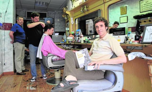 Fernando Gonz�lez Vi�as, traductor al espa�ol de �El espejo en el espejo�