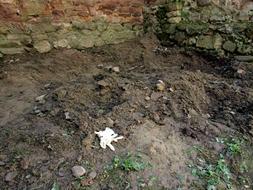 Encuentran m�s de cien kilos de explosivo en el segundo zulo del 'Comando Vizcaya' localizado en La Rioja