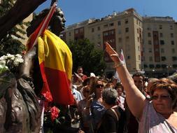 Gritos e insultos contra Zapatero en la concentraci�n de la Asociaci�n de V�ctimas del Terrorismo en Madrid