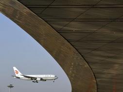 Air China retrasa algunos vuelos a Japón y hace volver a otro por una amenaza de bomba