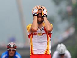 Samuel S�nchez consigue la medalla de oro en ciclismo y suma el primer metal espa�ol al medallero ol�mpico