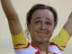 Leire Olaberria prolonga la racha del ciclismo con la medalla de bronce en la prueba femenina de puntuaci�n