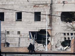 ETA causa once heridos leves en un atentado contra la comisar�a de la Ertzaintza de Ondarroa