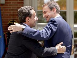Zapatero acepta reunirse con Sarkozy este viernes en la capital francesa para hablar de econom�a
