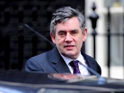 El Gobierno brit�nico anuncia un plan de rescate de  62.000 millones de euros