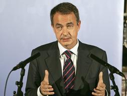 Zapatero anuncia que Espa�a garantizar� la deuda nueva de las entidades financieras hasta finales de 2009
