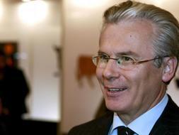 Garzón convierte en sumario la investigación de los desaparecidos para obligar a la Fiscalía a recurrir ante él