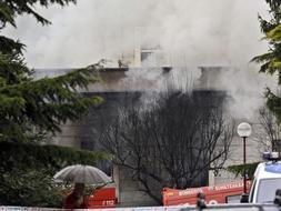 Detenido en Bilbao el titular del móvil desde el que se avisó ayer del atentado de Pamplona en nombre de ETA